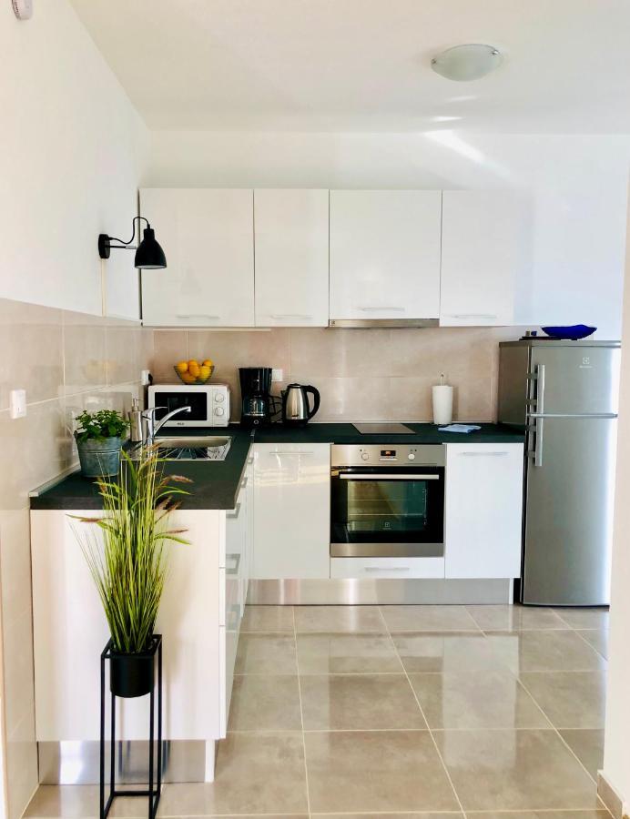 Villa Dani Sea & Pool Apartments Trogir Luaran gambar