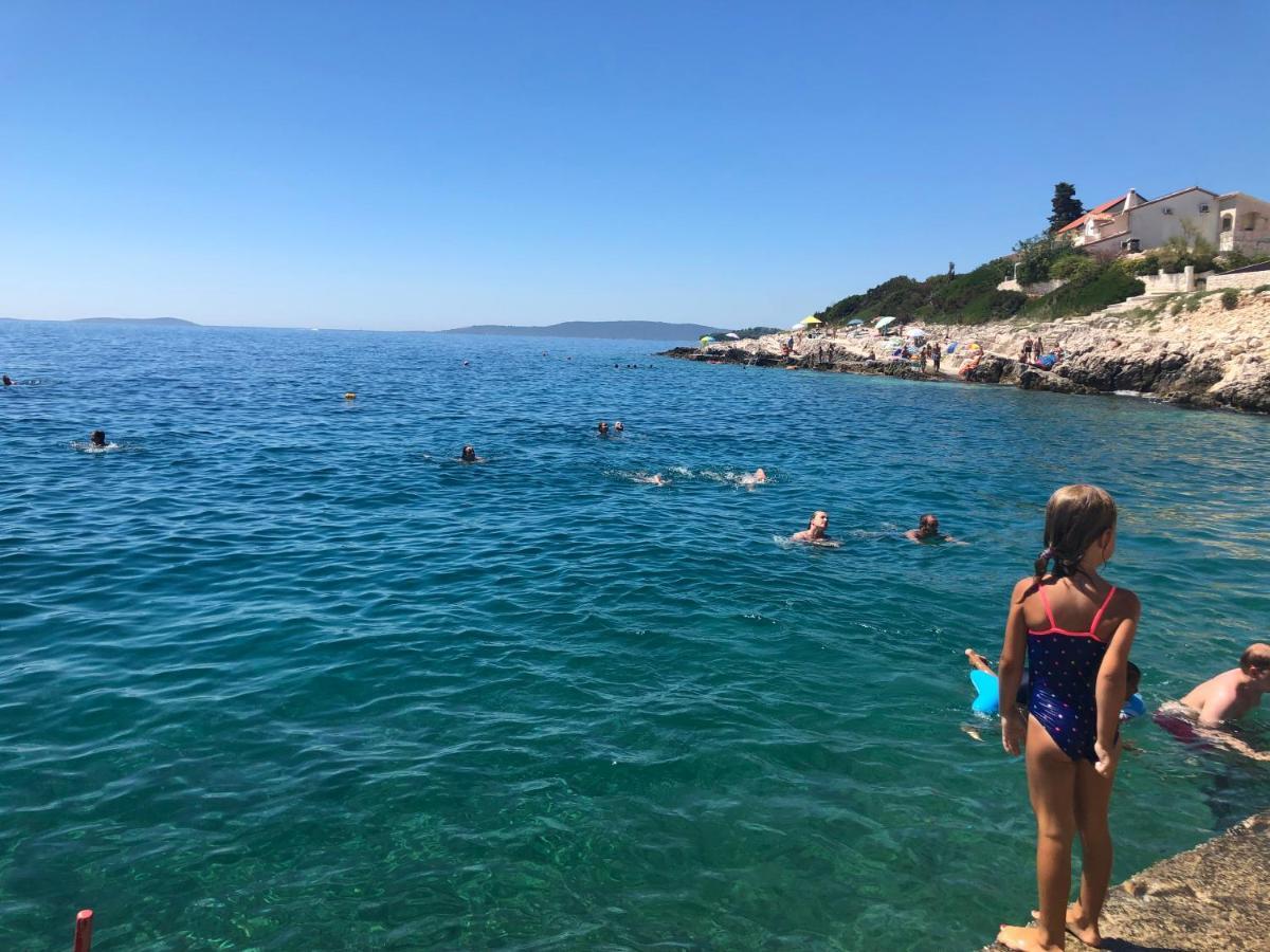 Villa Dani Sea & Pool Apartments Trogir Luaran gambar