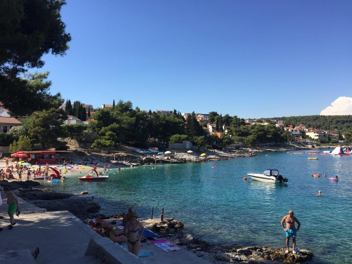 Villa Dani Sea & Pool Apartments Trogir Luaran gambar