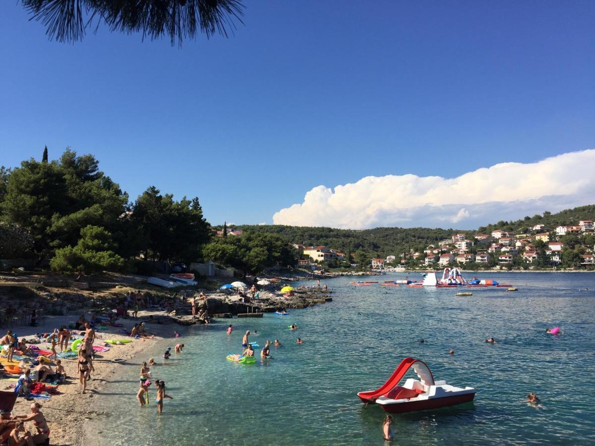 Villa Dani Sea & Pool Apartments Trogir Luaran gambar