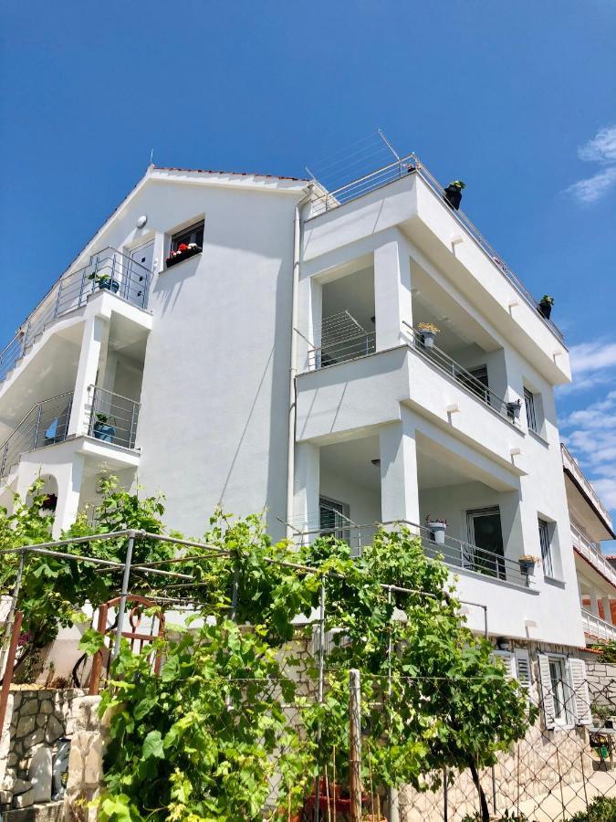 Villa Dani Sea & Pool Apartments Trogir Luaran gambar